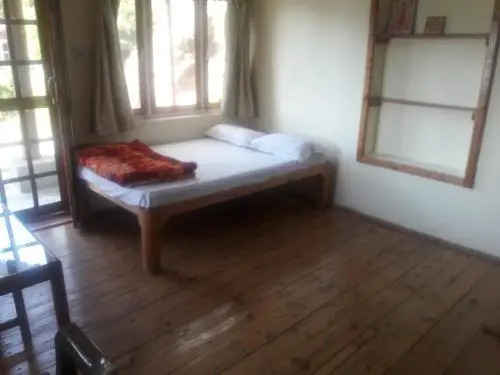 Раникхет: Khim's Guest House & Restaurant