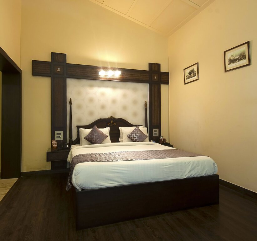 Наинитал: Corbett Wild Iris Spa & Resort