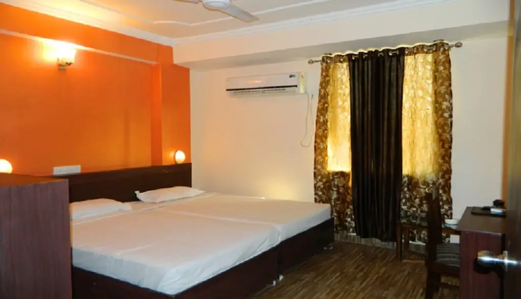 Патна: Orange Inn
