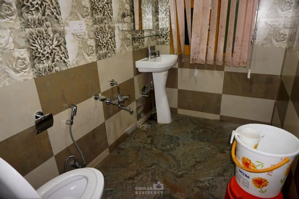 Шринагар: Chinar Residency