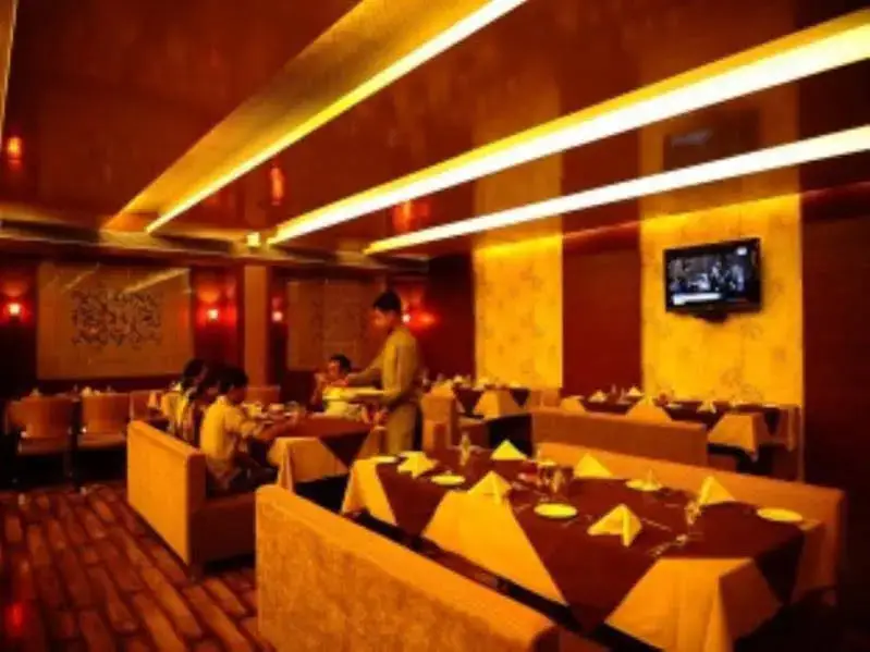 Райпур: OYO 10392 Hotel Corbiz Tower