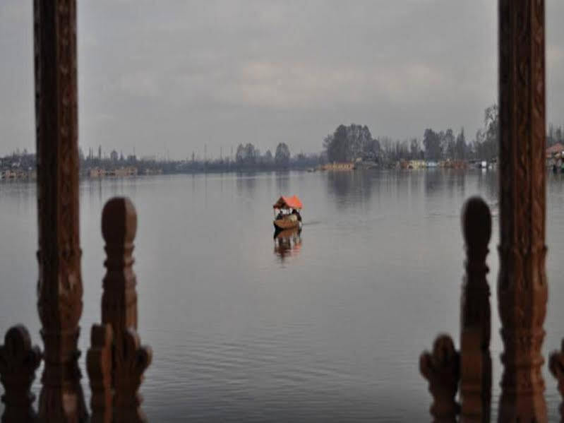 Шринагар: Floating Heaven Group of Houseboats
