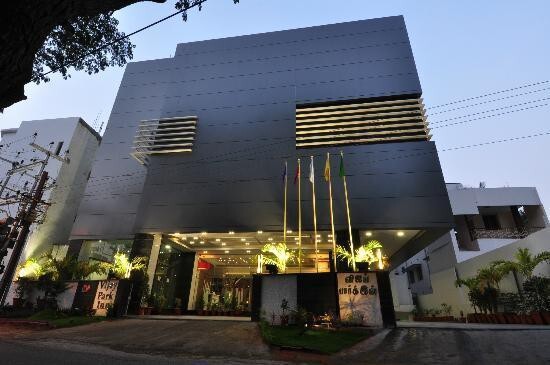 Коимбатур: HOTEL VIJAY PARKINN, Gandhipuram, Coimbatore