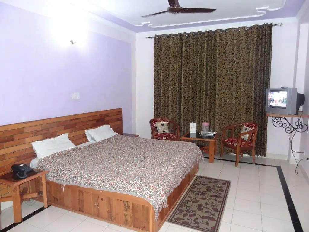 Кангра: Hotel Vatika