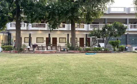 Kedar Dham Hotel — фото 1