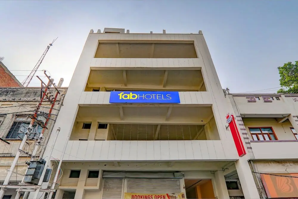 Fabhotel Govinda Royal — фото 1