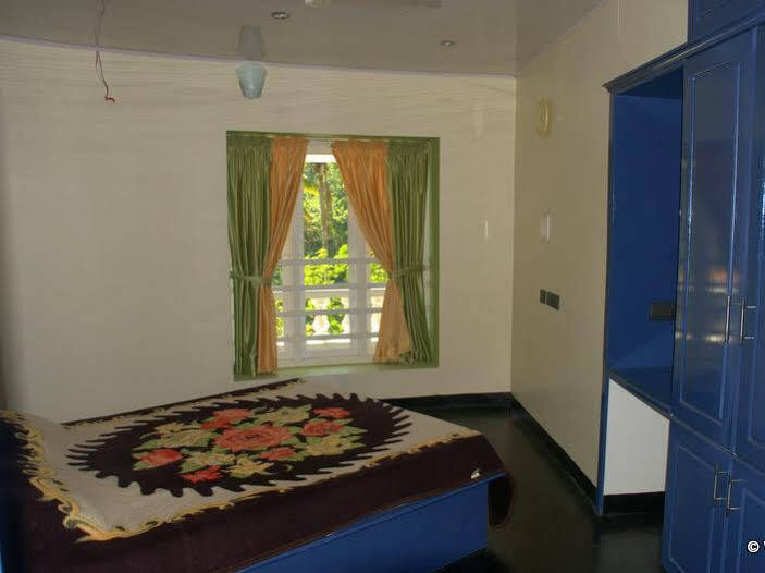 Муннар: Fragrance - Wild Munnar House