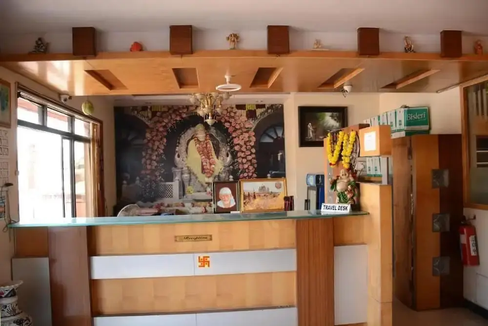 Ширди: Hotel Sai Varsha