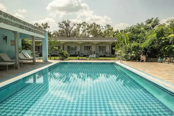 Садри: Roopam Resort