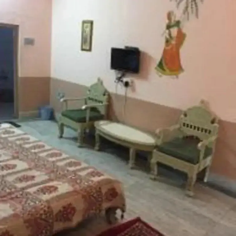 Садри: Roopam Resort