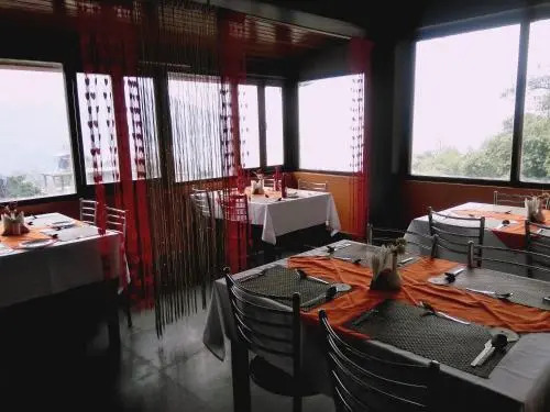 Гангток: The Maplewood Resort