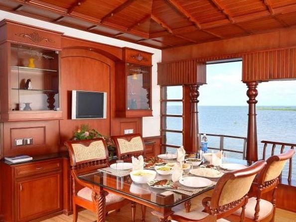 Аллеппи: Sreekrishna Houseboat C/o Sreekrishna ayurveda Panchakarma Centre