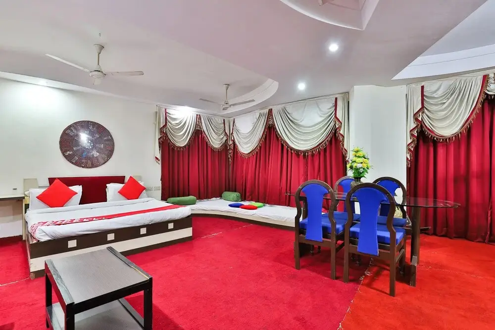 Гандидхам: Hotel Gokul