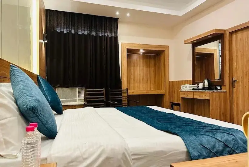 Файзабад: Hotel Shane Avadh