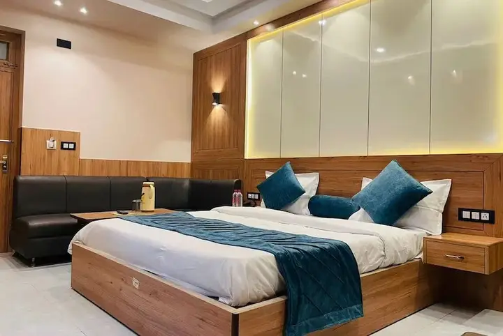 Файзабад: Hotel Shane Avadh