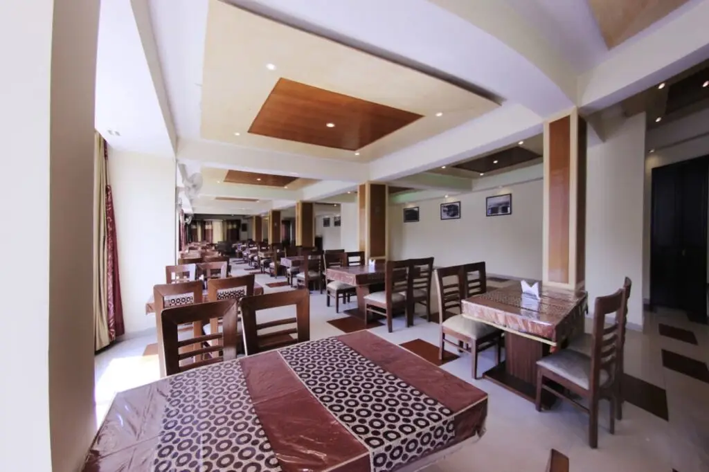 Шимла: Hotel Sukh Sagar Regency