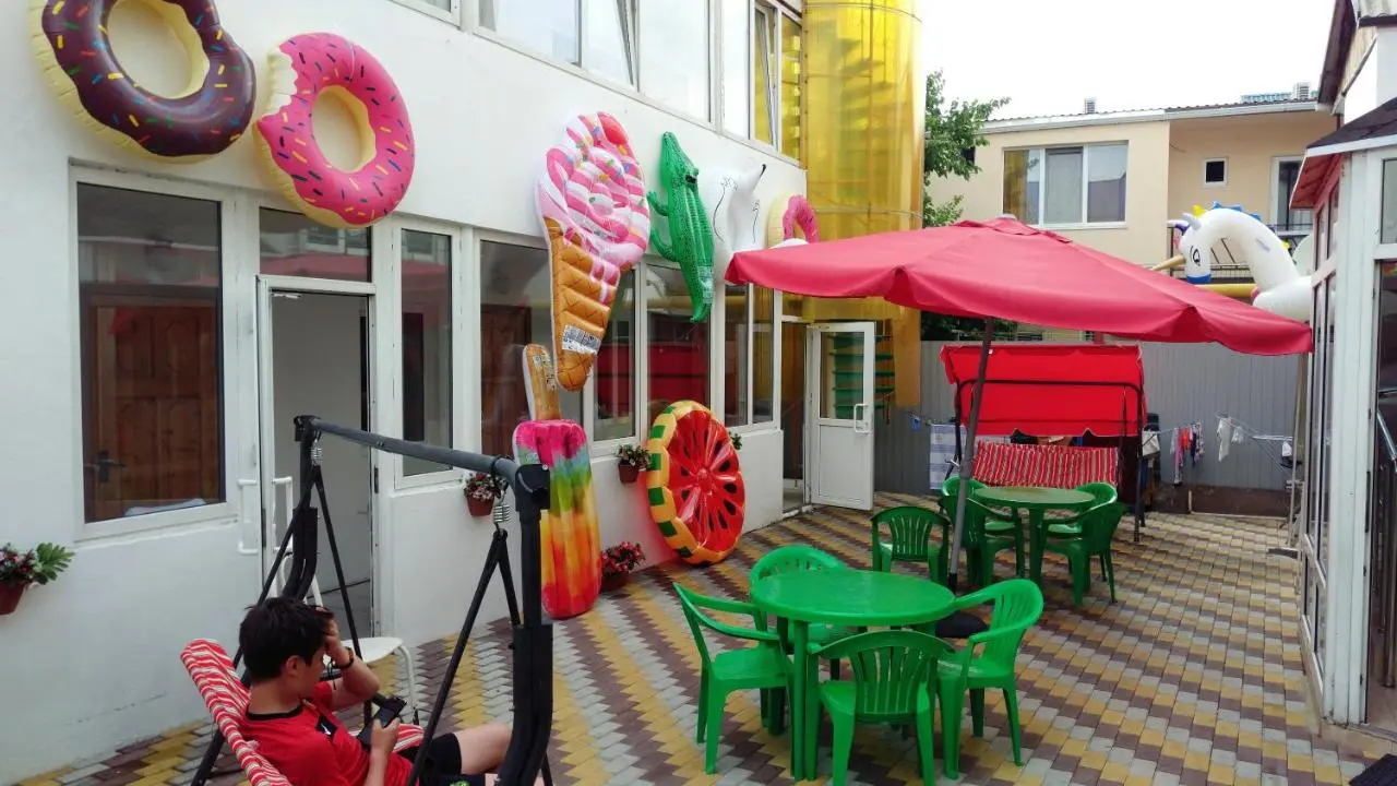 Витязево: Malinkin Grad Guest House