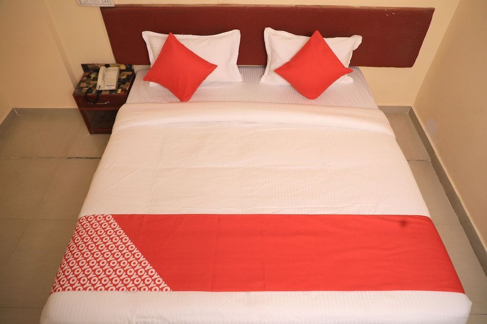 Секундерабад: OYO 15140 Hotel Priya Residency
