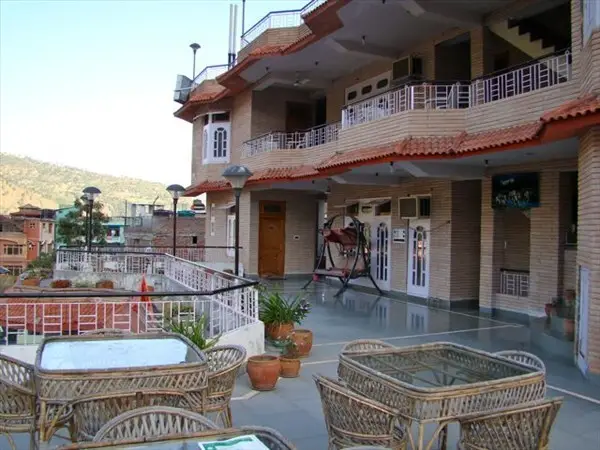 Чамба: Hotel Aroma Palace