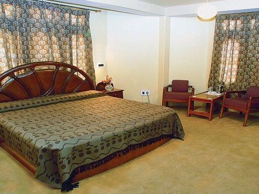 Чамба: Hotel Aroma Palace