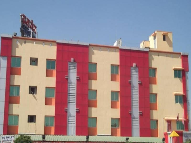 Ранжангаон: Hotel Rajyog