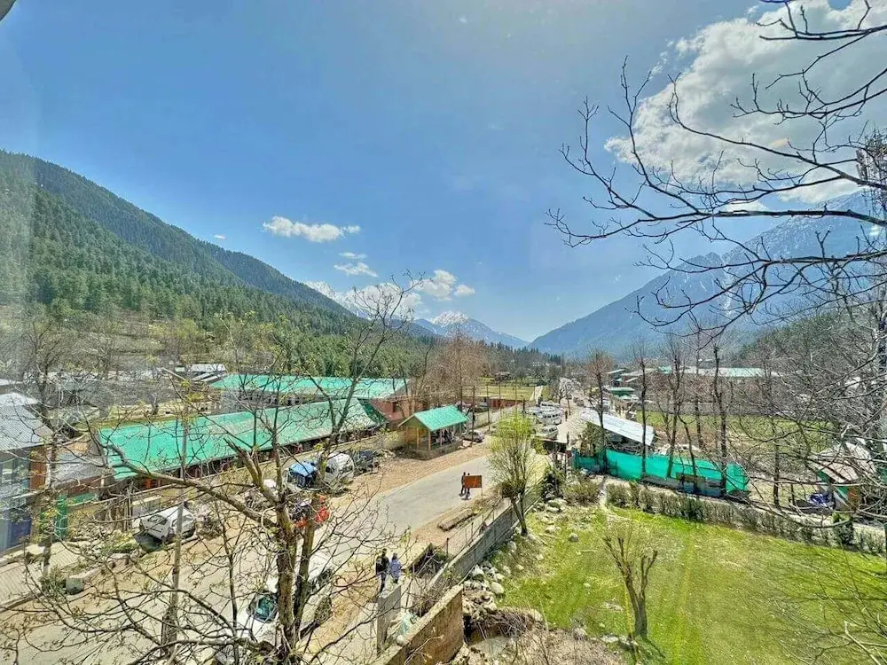 Пахалгам: Hotel Fifth Season - Pahalgam