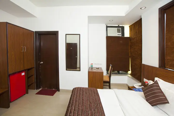 Гуруграм: OYO 8761 Hotel Mall View
