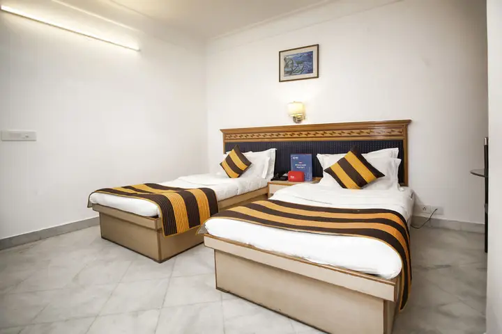 Гуруграм: OYO 8761 Hotel Mall View