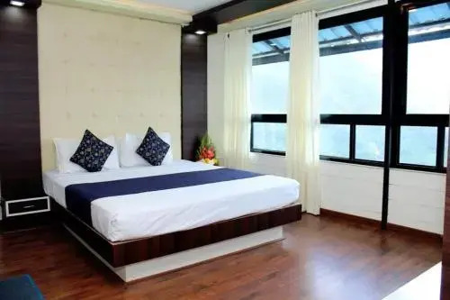 Муннар: Blu Haze Resort and Spa