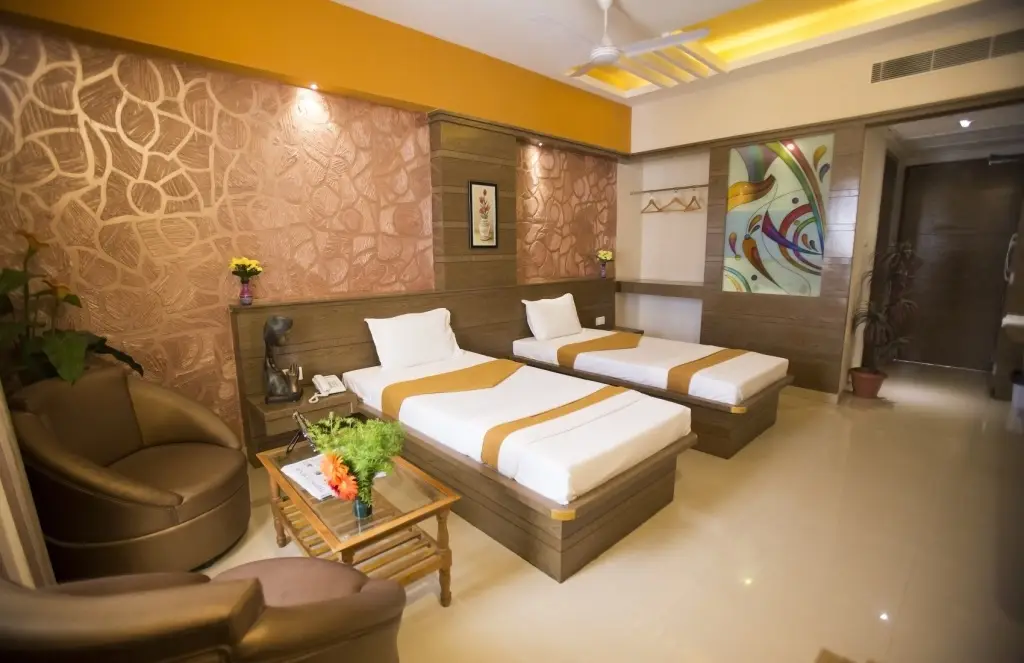Салем: Hotel AMR EVVERGREEN