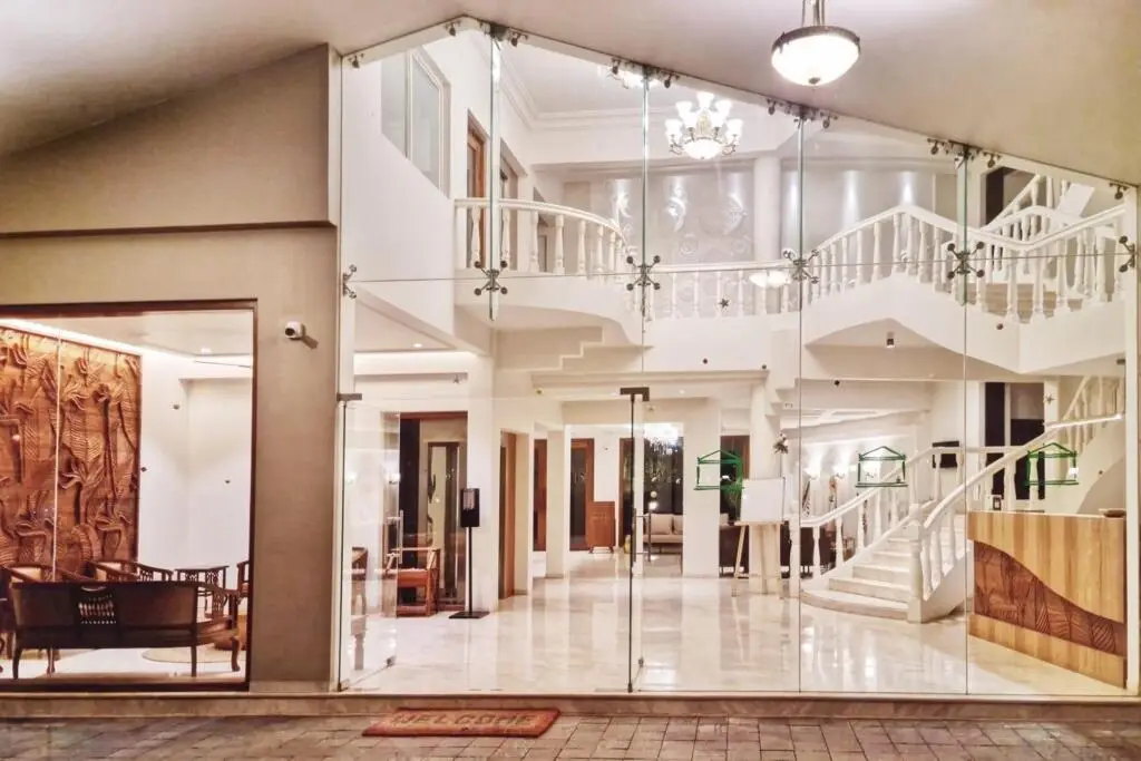 Колхапур: The Pavillion Hotel