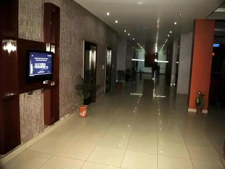 Санджария: Saket Hotel and Restaurant