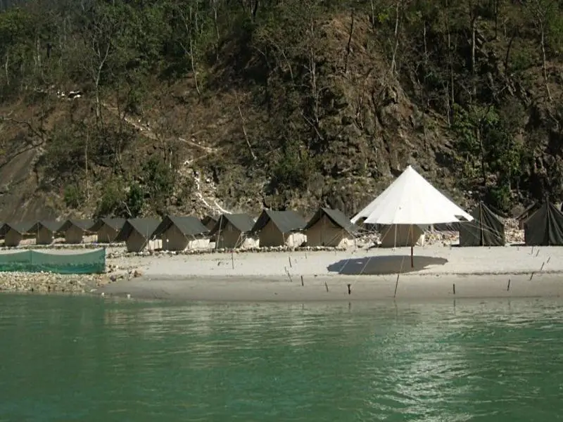 Бьясы: Alaknanda River Adventure Camp Byasi Tents