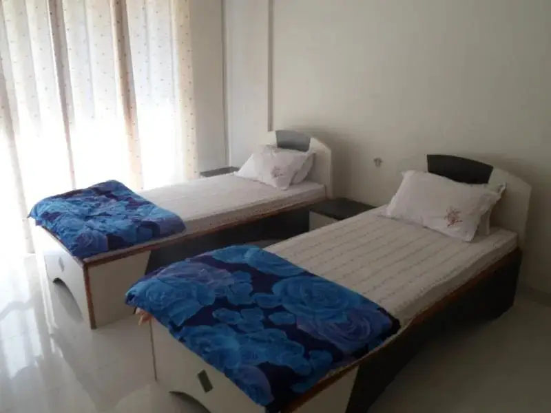 Пуна: GMA Guest House Service