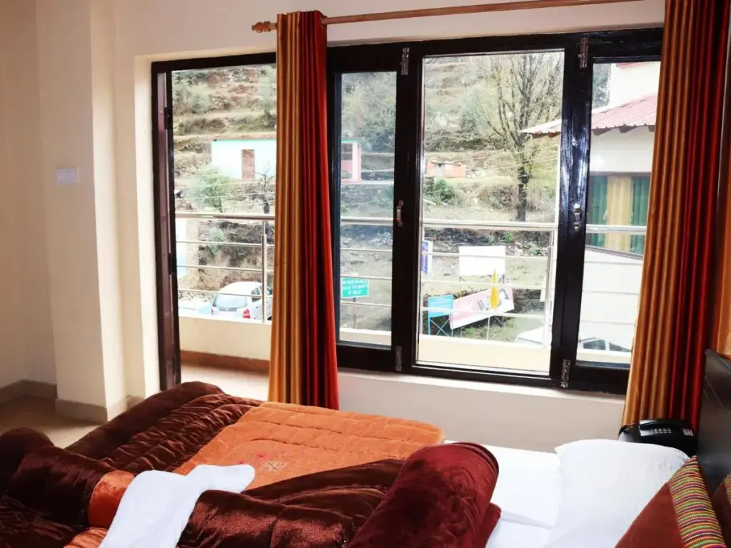 Сукха: Shivalik River Retreat