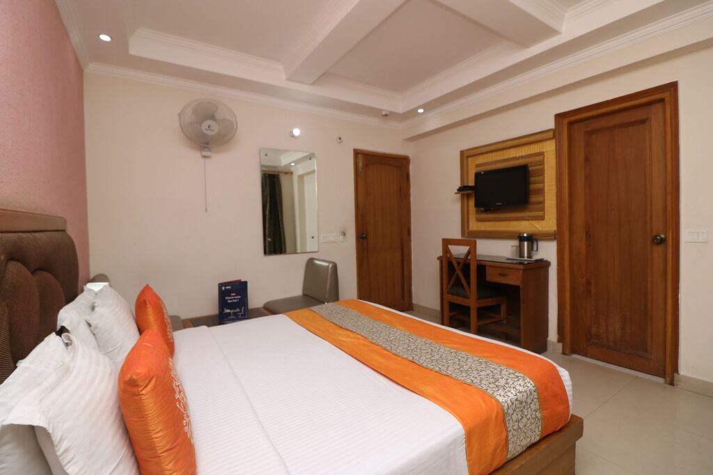 Дехрадун: OYO 9978 Hotel Calista