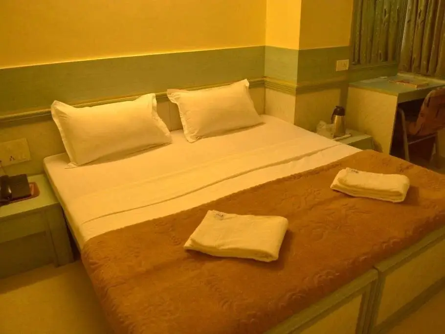 Вадодара: Hotel Rainbow