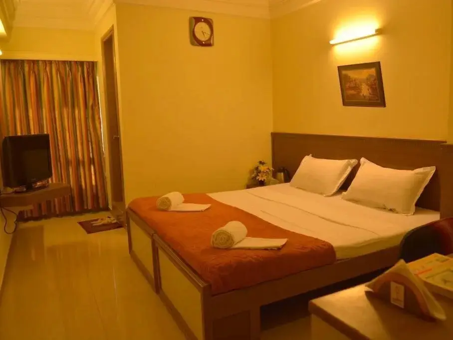 Вадодара: Hotel Rainbow