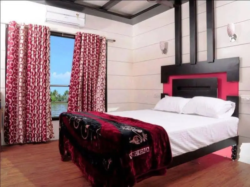 Vaishnav Houseboat — фото 1