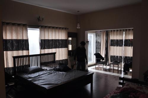 Кунур: The Misty Meadows Resorts Coonoor
