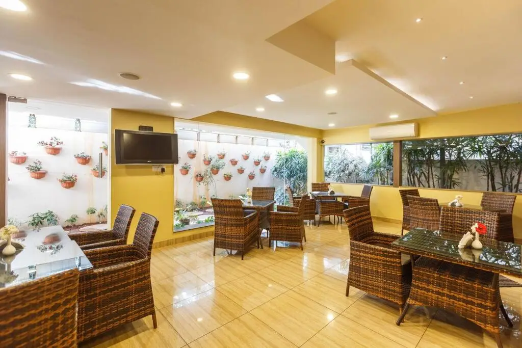 Бангалор: Apollo Greens Apartments