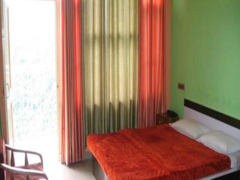 Дармсала: The Pitstop Hotel