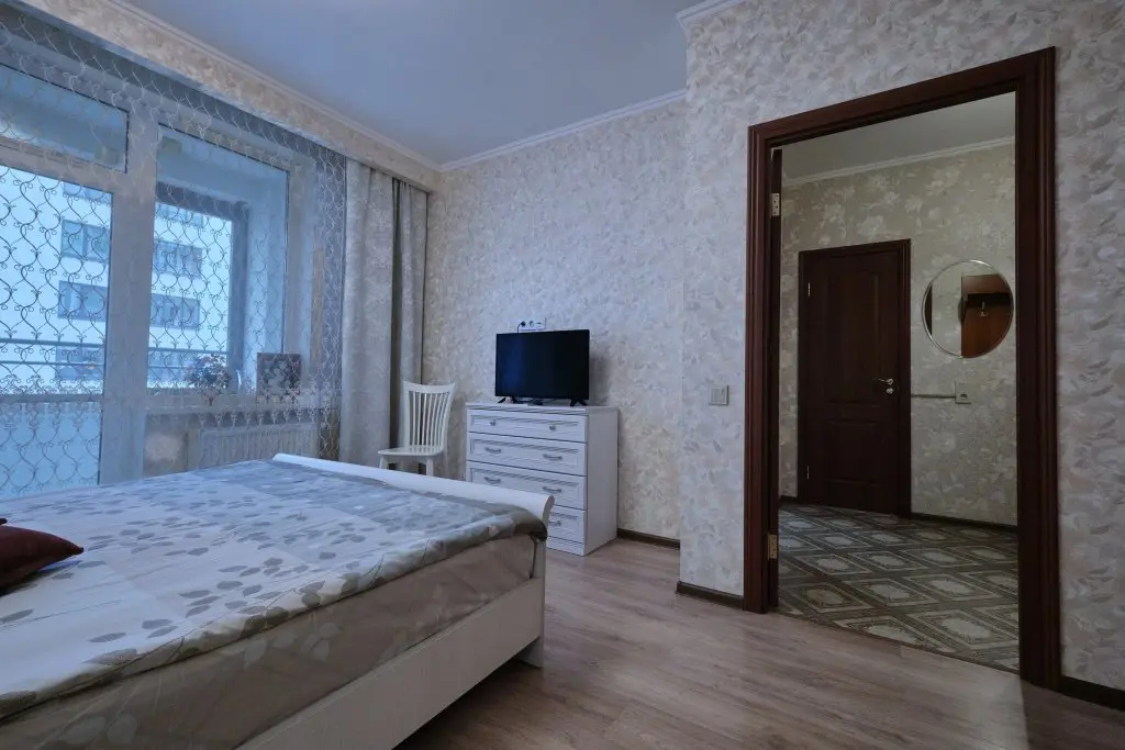 Санкт-Петербург: Квартира Царская столица