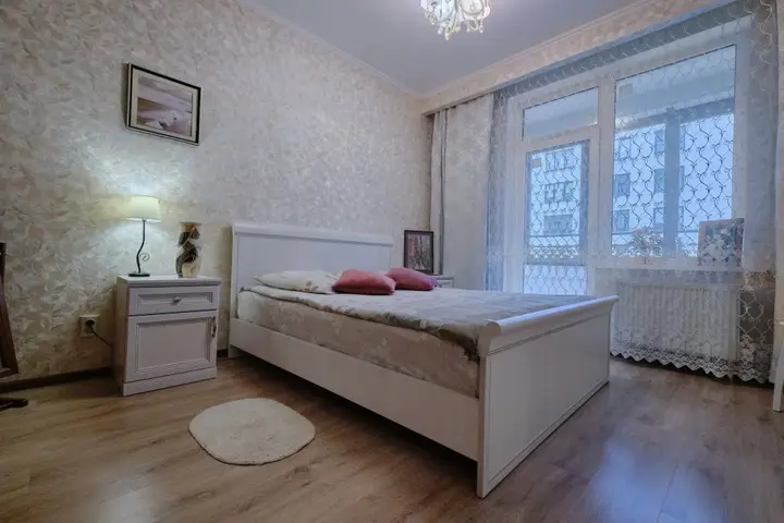 Санкт-Петербург: Квартира Царская столица