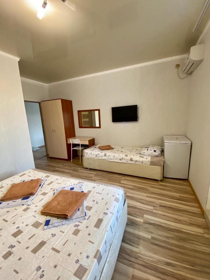 Витязево: Холидей Guest House