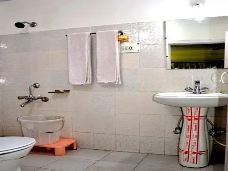 Шринагар: The Capital Inn