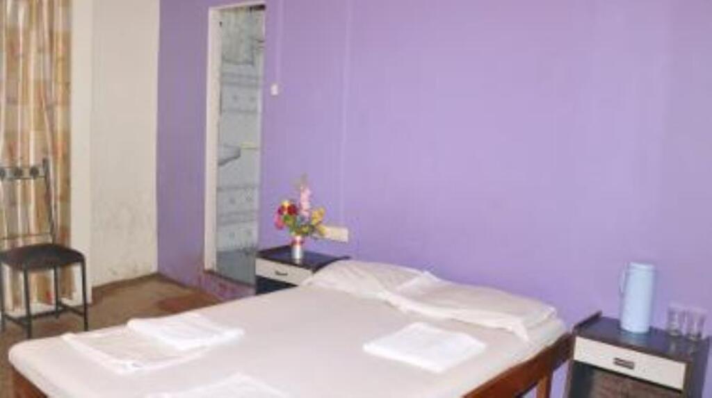 Мапуса: Hotel Atmaram