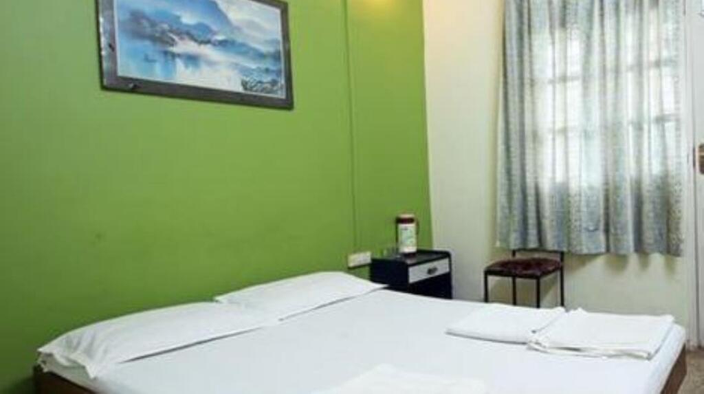 Мапуса: Hotel Atmaram