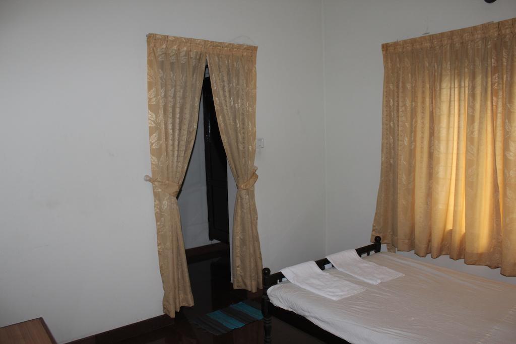 Калади: Paradise Holidays Guest House