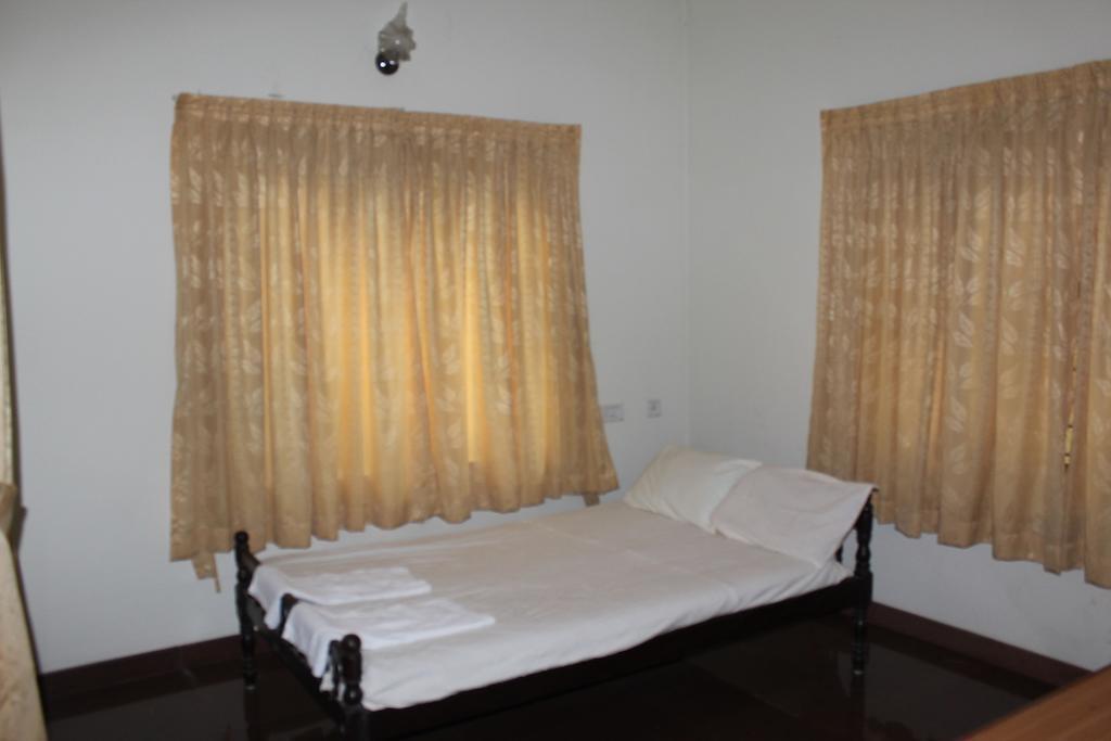 Калади: Paradise Holidays Guest House